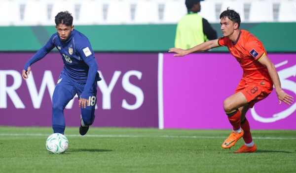 U.23 Thái Lan bị loại vì không thắng Trung Quốc, Úc giật vé đi tiếp khó tin: Đủ 8 đội vào tứ kết