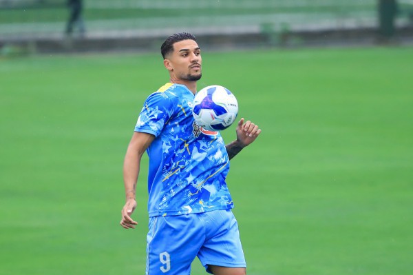 Đội tuyển Malaysia vắng 3 trụ cột ngày đầu tập trung, gọi tới 13 hậu vệ tái đấu Việt Nam