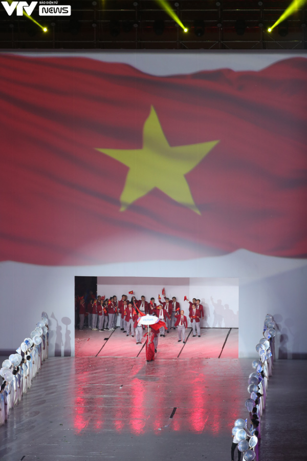 Lễ khai mạc SEA Games 31: Đại tiệc âm thanh, ánh sáng đậm bản sắc văn hóa Việt Nam