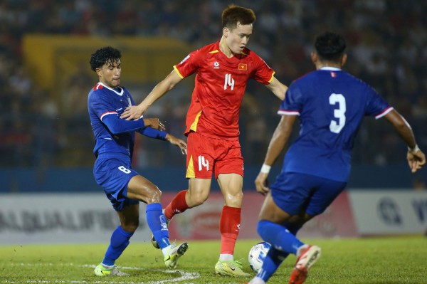 AFF Cup đổi “múi giờ”, đội tuyển Việt Nam đối mặt thử thách