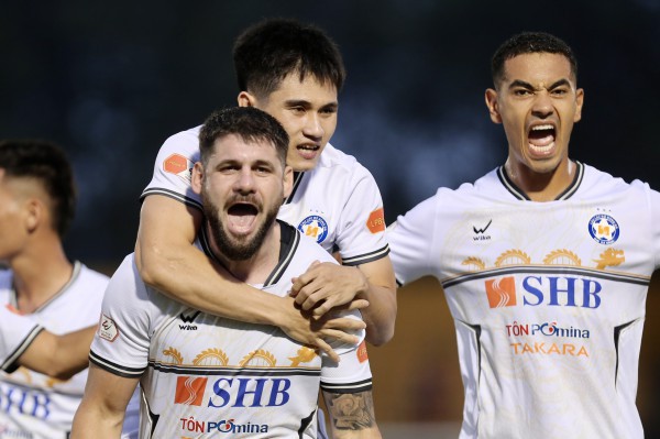 Bảng xếp hạng V-League mới nhất: PVF-CAND lại chìm rất sâu, HAGL ‘lửng lơ con cá vàng’
