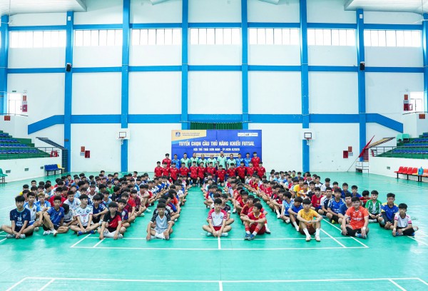 CLB Thái Sơn Nam: HLV Tây Ban Nha 
