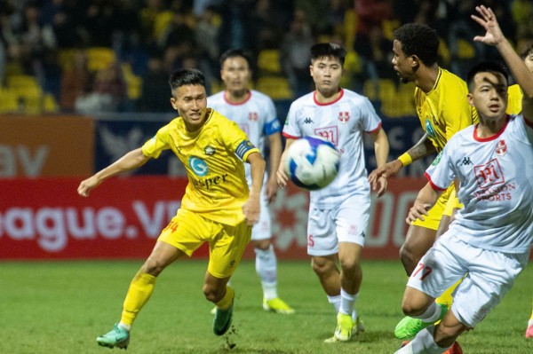 CLB Thanh Hóa thua đau Hải Phòng: Thành cựu vương Cúp quốc gia, chìm sâu vào CLB Thanh Hóa thua đau Hải Phòng: Thành cựu vương Cúp quốc gia, chìm sâu vào
