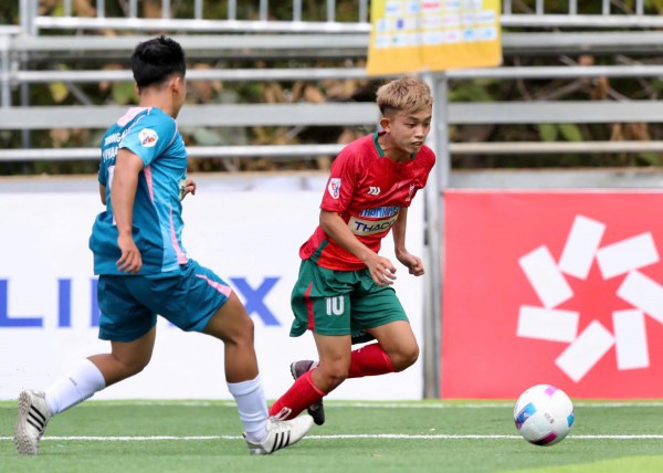 Chàng thủ quân ‘nhỏ nhưng có võ’