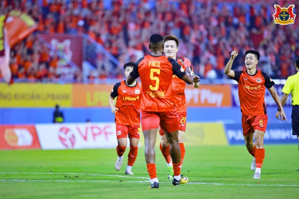 Chỉ 1 Hoàng Đức vẫn giúp Ninh Bình thắng dễ đội khó chịu nhất V-League