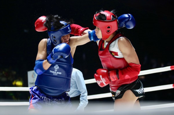 Chiến thuật đặc biệt giúp 2 võ sĩ muay Việt Nam đánh bại người Thái, lên đỉnh vinh quang!