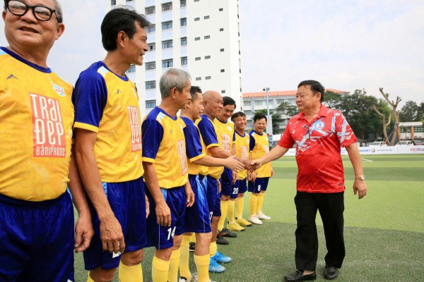 Công Nhậm lập hat-trick, Minh Công Nhậm lập hat-trick, Minh