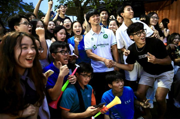 Công Phượng, Xuân Trường và Minh Vương lan tỏa cảm xúc mạnh mẽ ở giải sinh viên UEH