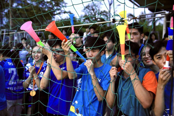 Công Phượng, Xuân Trường và Minh Vương lan tỏa cảm xúc mạnh mẽ ở giải sinh viên UEH