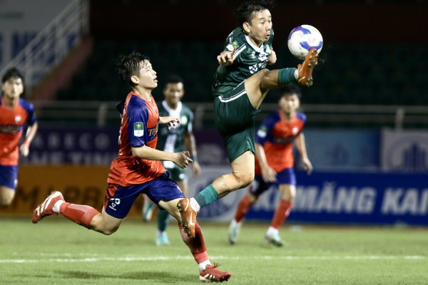 Công Phượng vẫn phải dự khán, Trường Tươi Đồng Nai thắng ngược nghẹt thở đội cuối bảng