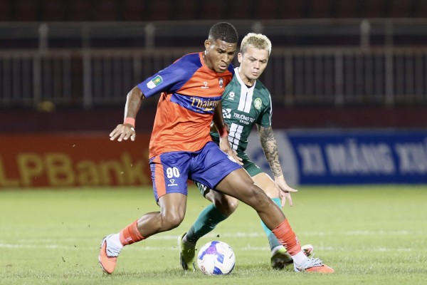 Công Phượng vẫn phải dự khán, Trường Tươi Đồng Nai thắng ngược nghẹt thở đội cuối bảng