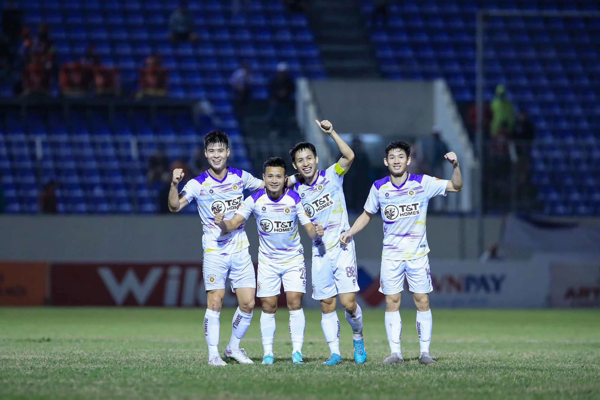 Cuộc đua vô địch V-League ngày càng khó lường