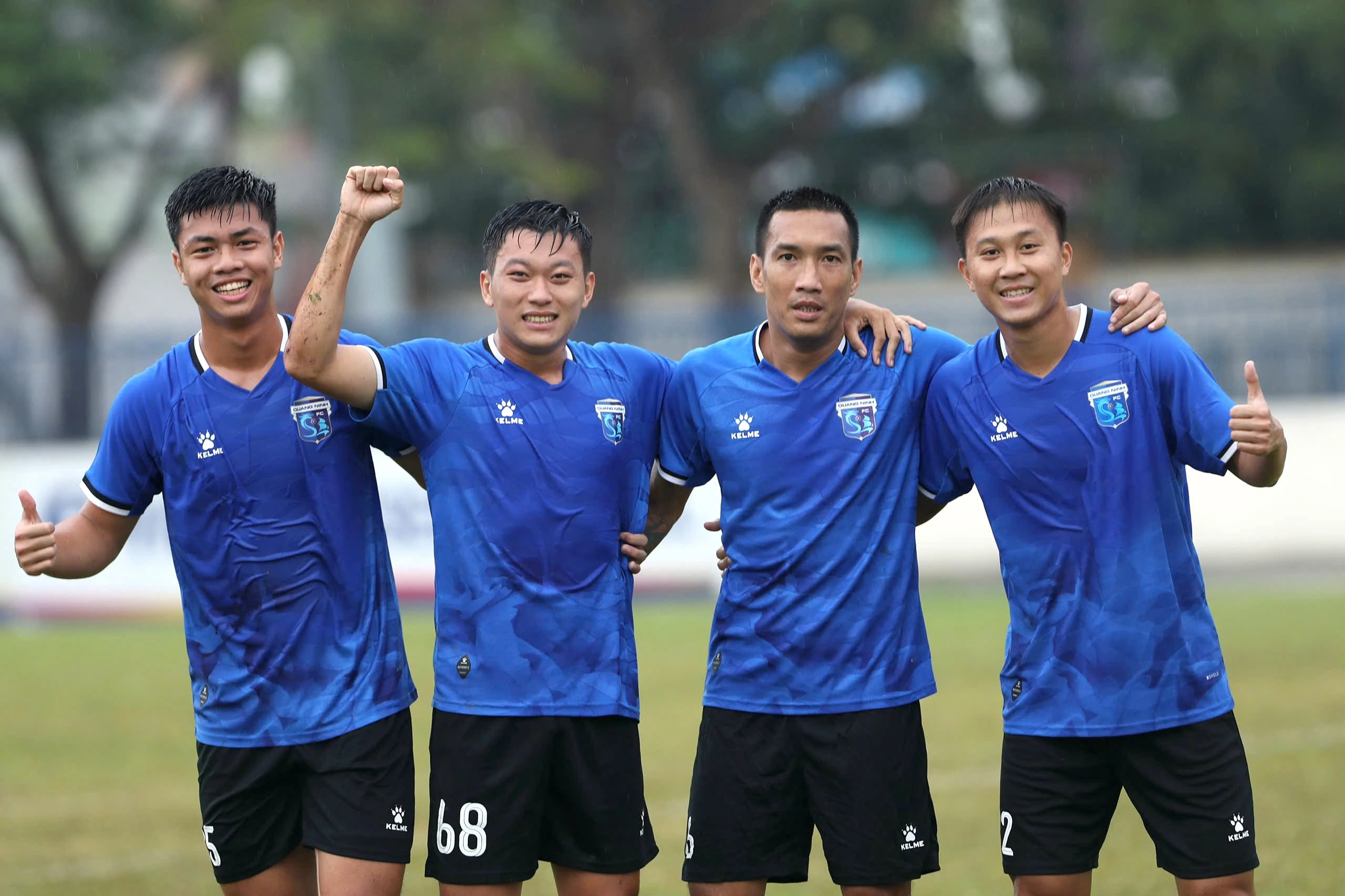 Cựu danh thủ Trần Minh Chiến cùng Quảng Ninh FC bất bại: Cơ hội thăng hạng!