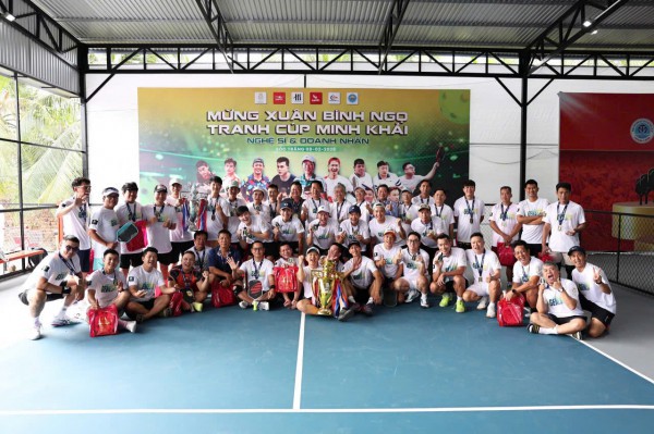 Diễn viên Huy Khánh lần đầu vô địch giải pickleball