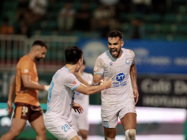 HAGL hòa cực hay Nam Định: Chạy đua tỷ số kịch tính, sao trẻ lại tỏa sáng