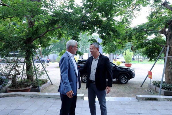 HLV Calisto bất ngờ quay lại Việt Nam, có cuộc làm việc rất quan trọng cùng Chủ tịch VFF