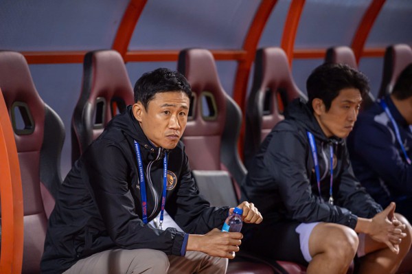 HLV Choi Won-kwon và Thanh Hóa chấm dứt hợp đồng vì tài chính: Mai Xuân Hợp lên thay