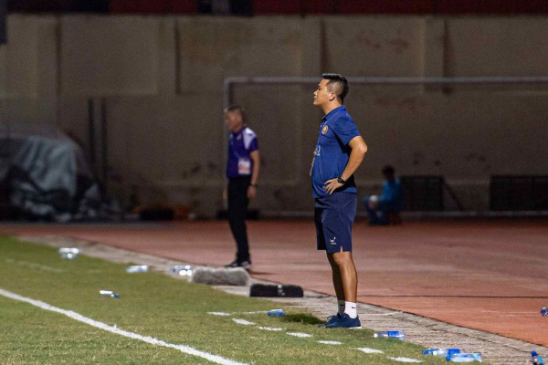 HLV Choi Won-kwon và Thanh Hóa chấm dứt hợp đồng vì tài chính: Mai Xuân Hợp lên thay