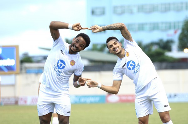 HLV Harry Kewell gọi, Đỗ Hoàng Hên trả lời: Ra mắt đội tuyển Việt Nam cùng Xuân Son? HLV Harry Kewell gọi, Đỗ Hoàng Hên trả lời: Ra mắt đội tuyển Việt Nam cùng Xuân Son?