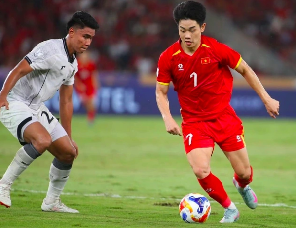 HLV Kim Sang-sik lặn lội sang ‘Tây’ xem Indonesia đả bại Mozambique, lên gấp phương án đối phó