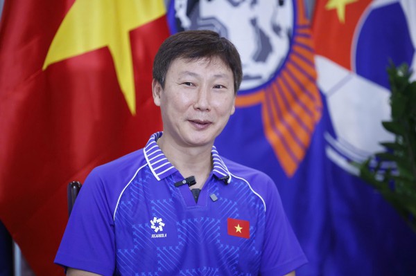 HLV Kim Sang-sik tạm chia tay đội tuyển Việt Nam sau AFF Cup?