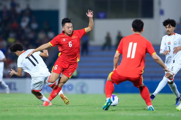 HLV Kim Sang-sik tìm  HLV Kim Sang-sik tìm