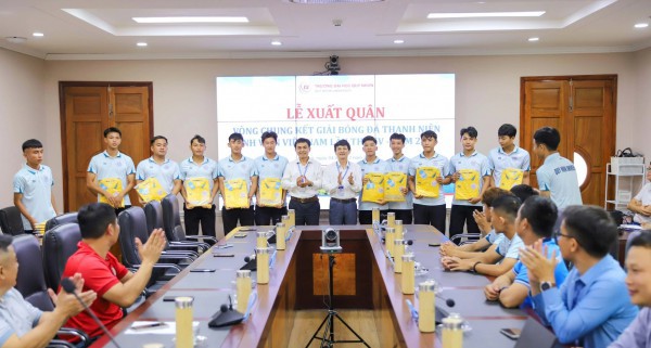 Hiệu trưởng Trường ĐH Quy Nhơn 