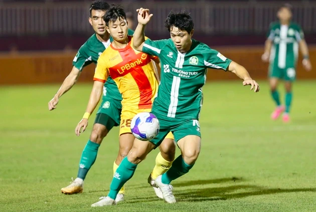 Hoàng Đức ‘tăng ga’, bỏ xa Công Phượng: Đã biết ai sẽ thăng hạng V-League? Hoàng Đức ‘tăng ga’, bỏ xa Công Phượng: Đã biết ai sẽ thăng hạng V-League?
