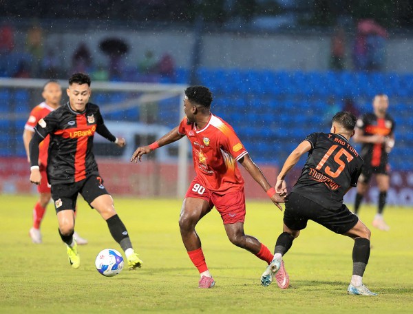Hoàng Đức và Ninh Bình khởi đầu như mơ tại V-League: Mở cửa miễn phí trận gặp Thanh Hóa Hoàng Đức và Ninh Bình khởi đầu như mơ tại V-League: Mở cửa miễn phí trận gặp Thanh Hóa