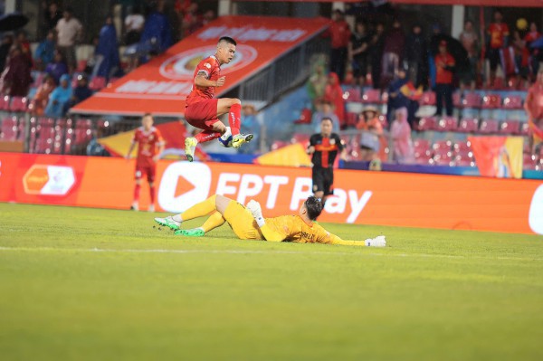 Hoàng Đức và Ninh Bình khởi đầu như mơ tại V-League: Mở cửa miễn phí trận gặp Thanh Hóa Hoàng Đức và Ninh Bình khởi đầu như mơ tại V-League: Mở cửa miễn phí trận gặp Thanh Hóa