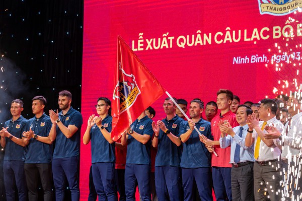 Hoàng Đức và Ninh Bình khởi đầu như mơ tại V-League: Mở cửa miễn phí trận gặp Thanh Hóa Hoàng Đức và Ninh Bình khởi đầu như mơ tại V-League: Mở cửa miễn phí trận gặp Thanh Hóa
