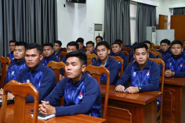 Kiểm tra thể lực trọng tài, VFF cho ‘khởi tranh’ lớp tập huấn rất quan trọng