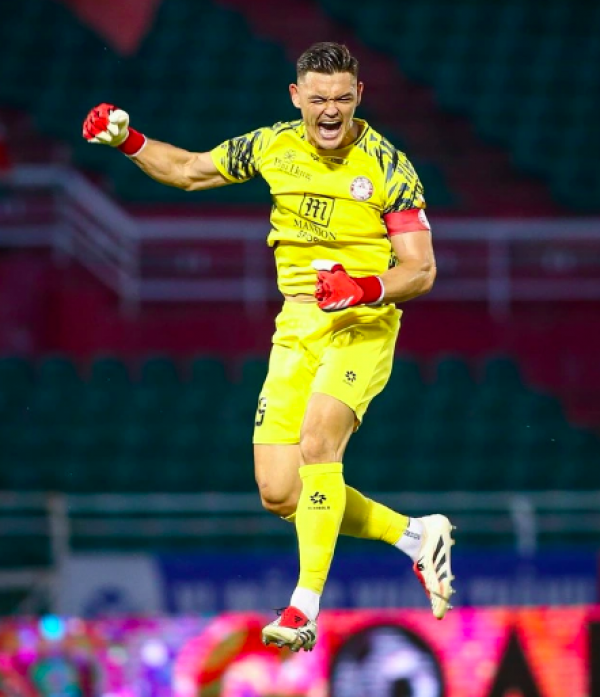 Lê Giang Patrick và Tiến Linh nên lưu ý, V-League sắp hết rồi đấy: Thầy Kim không đợi đâu!