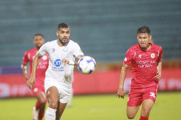 Lịch thi đấu V-League mới nhất: HAGL dễ thắng, Hà Nội và HLV Kewell vào 