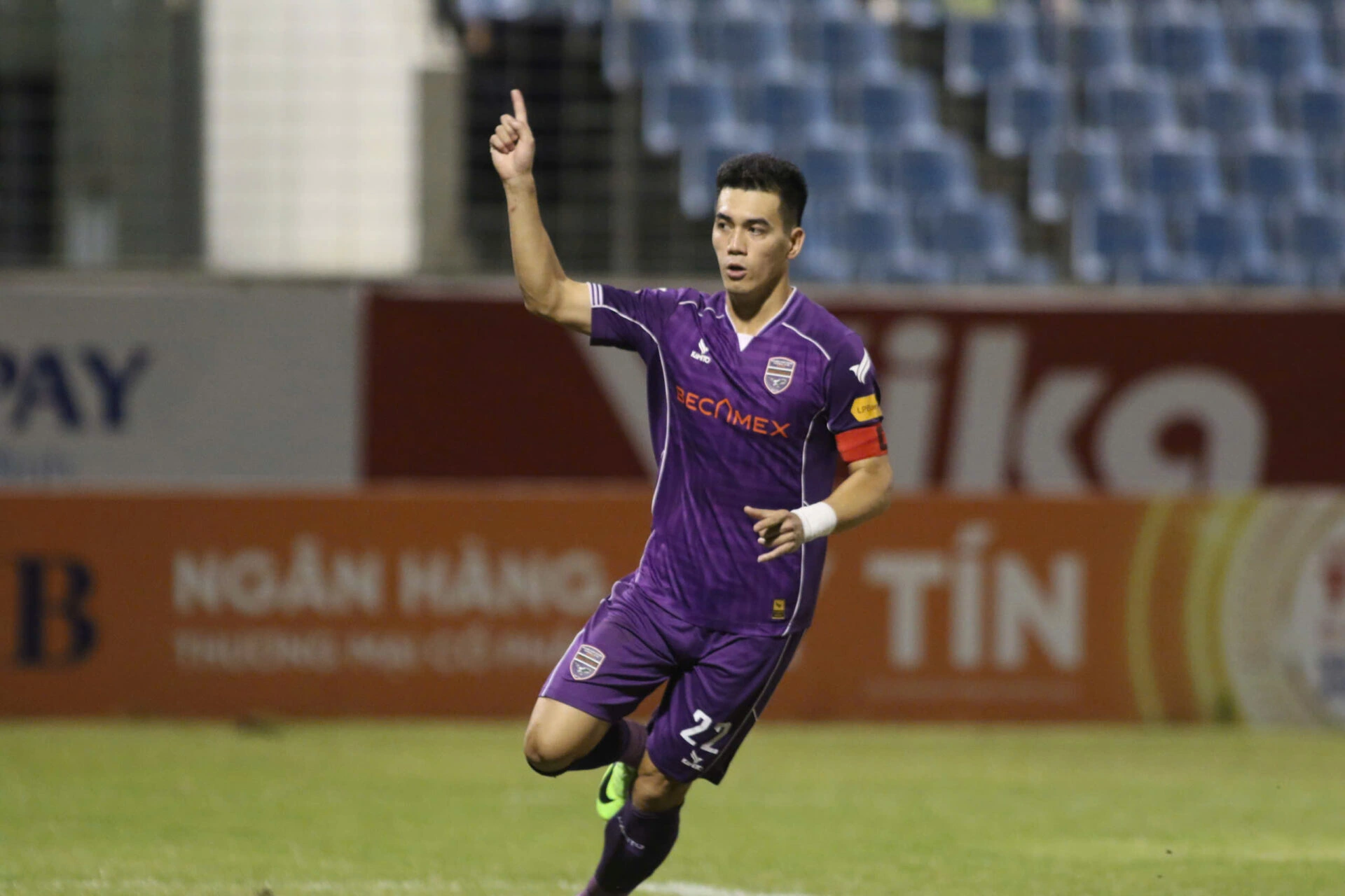 Lịch thi đấu vòng 11 V-League hôm nay: Tiến Linh và Bình Dương dễ gieo sầu cho SLNA Lịch thi đấu vòng 11 V-League hôm nay: Tiến Linh và Bình Dương dễ gieo sầu cho SLNA