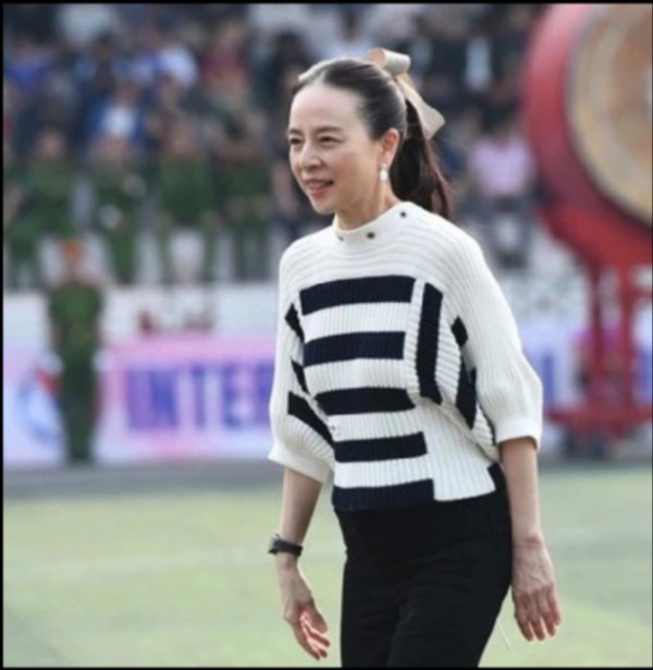 Mới: 14 giờ chiều nay, Phó chủ tịch FAT có mặt ở trụ sở VFF, xin lỗi vụ sai Quốc kỳ Mới: 14 giờ chiều nay, Phó chủ tịch FAT có mặt ở trụ sở VFF, xin lỗi vụ sai Quốc kỳ