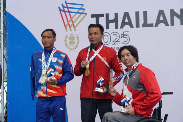 ”Người sắt” Anh Khoa tỏa sáng ở ASEAN Para Games