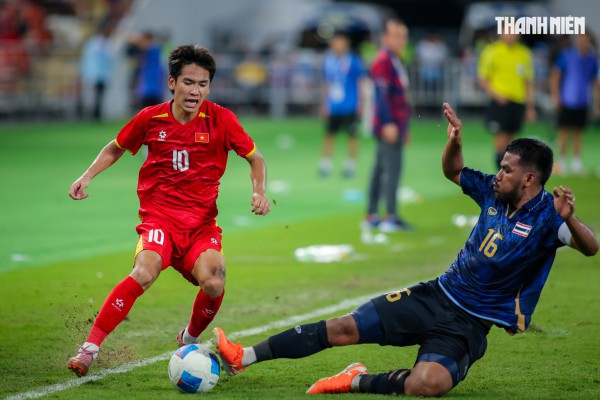 Quá đã hình ảnh U.22 Việt Nam quật ngã Thái Lan ngay tại Rajamangala, giành HCV SEA Games 33