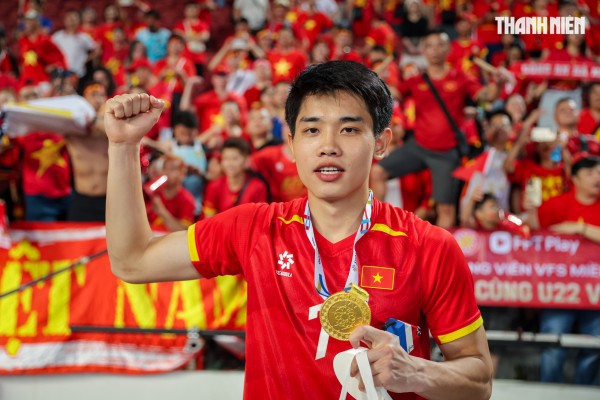 Quá đã hình ảnh U.22 Việt Nam quật ngã Thái Lan ngay tại Rajamangala, giành HCV SEA Games 33