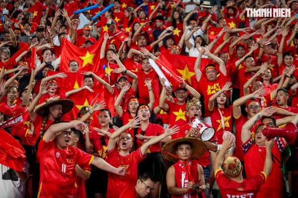 Quá đã hình ảnh U.22 Việt Nam quật ngã Thái Lan ngay tại Rajamangala, giành HCV SEA Games 33