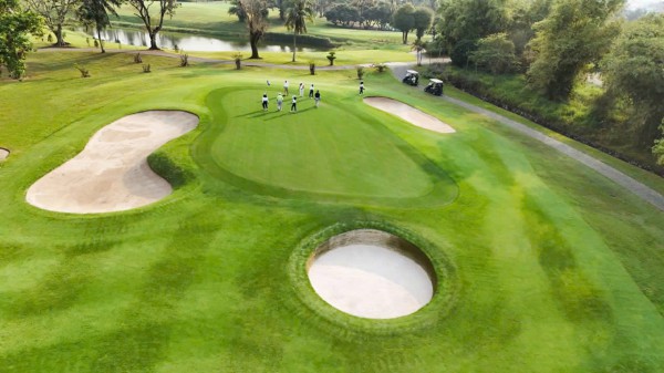 Sân golf 34 năm tuổi 