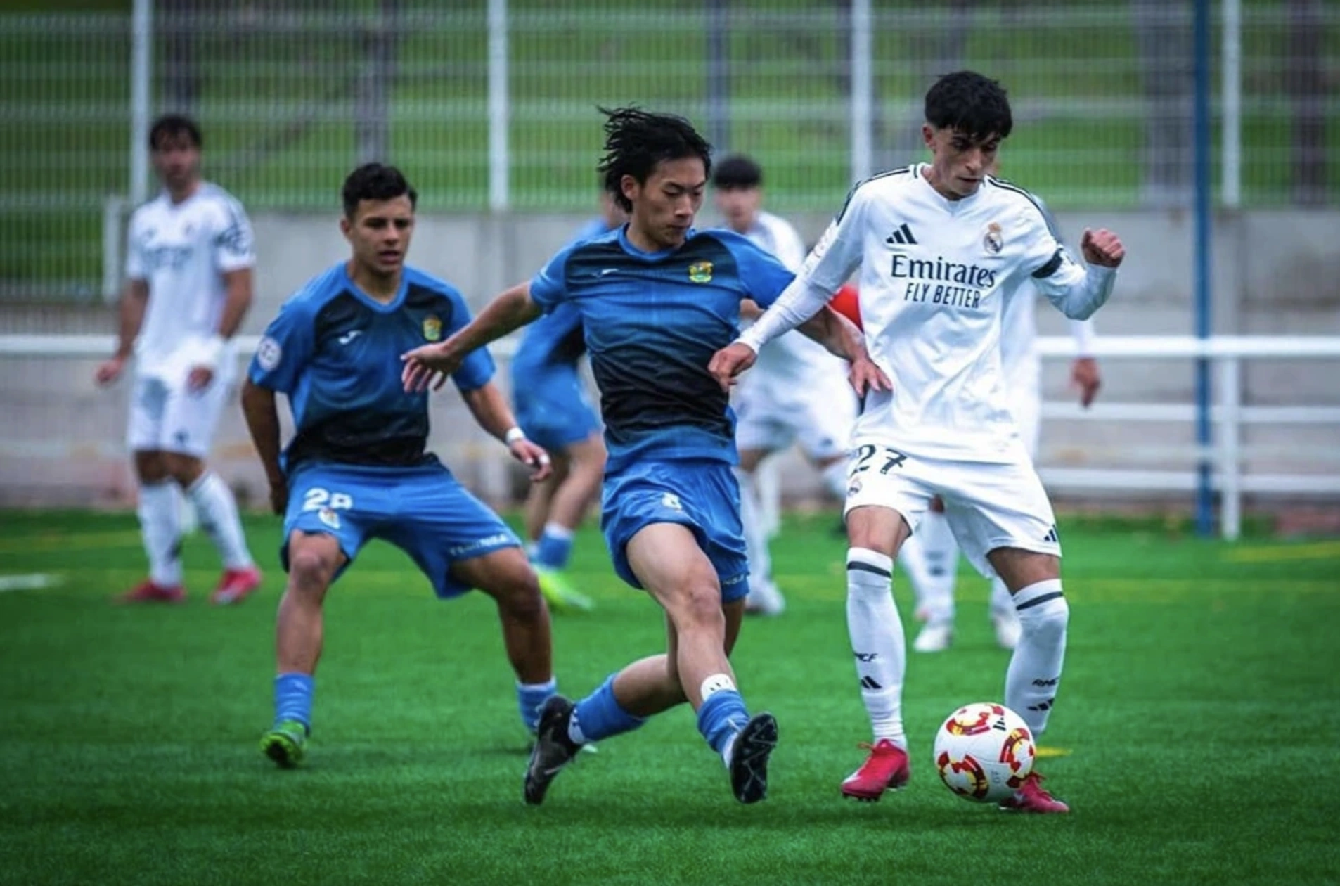 Sao Việt kiều chơi ở Tây Ban Nha: Muốn cùng đội tuyển Việt Nam dự World Cup Sao Việt kiều chơi ở Tây Ban Nha: Muốn cùng đội tuyển Việt Nam dự World Cup