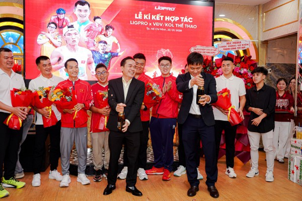 Sao pickleball Lê Quốc Khánh và dàn VĐV danh tiếng hợp tác chiến lược với LIGPRO