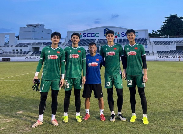 Thanh Nhàn nguy cơ lỡ hẹn giải châu Á vì chấn thương nặng, U.23 Việt Nam gọi gấp Phạm Đình Hải