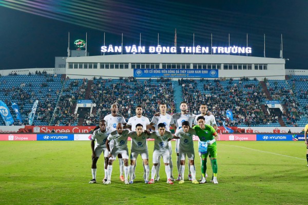 Thiếu Xuân Son, Nam Định hòa đối thủ Malaysia ‘liều lĩnh’ dùng sao nhập tịch lậu: Vẫn vững ngôi đầu!