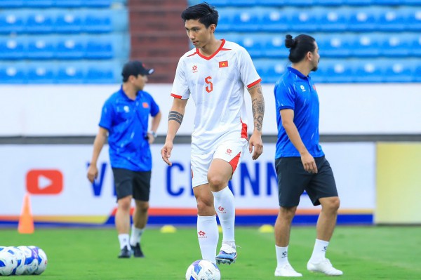 Tin tức mới nhất về đội tuyển Việt Nam: Xuân Son không ‘béo’, VFF bán vé trận Malaysia ở đâu?