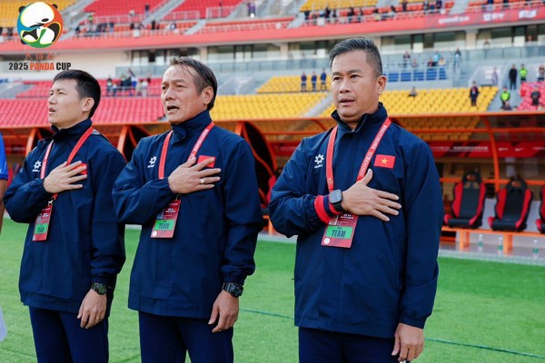 Trung vệ HAGL cao 1,95 m sẵn sàng cùng U.23 Việt Nam đánh bại U.23 Hàn Quốc