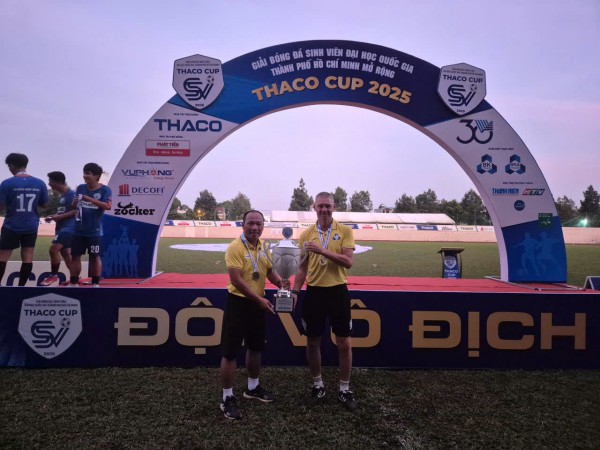 Trường ĐH Bách khoa - ĐHQT TP.HCM có trợ lý HLV Tây: Như hổ thêm cánh!