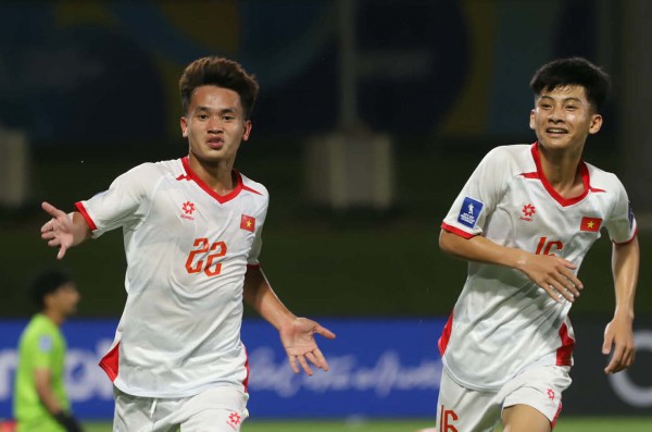U.17 Việt Nam sẽ thắng U.17 UAE nếu giữ được cái đầu 