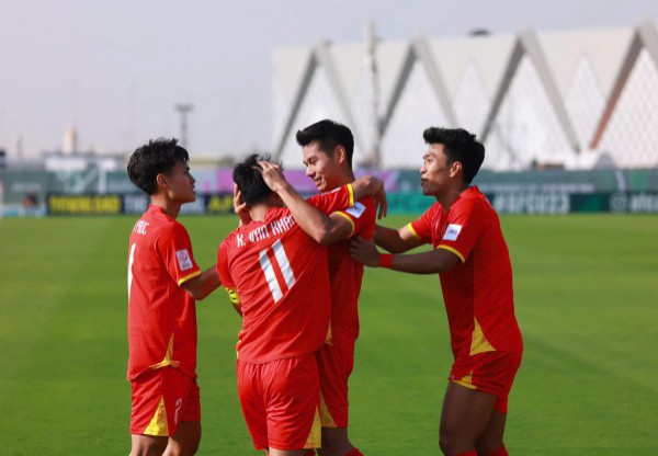 U.23 Việt Nam trở lại mặt đất, U.23 Kyrgyzstan không còn gì để mất nên rất đáng sợ